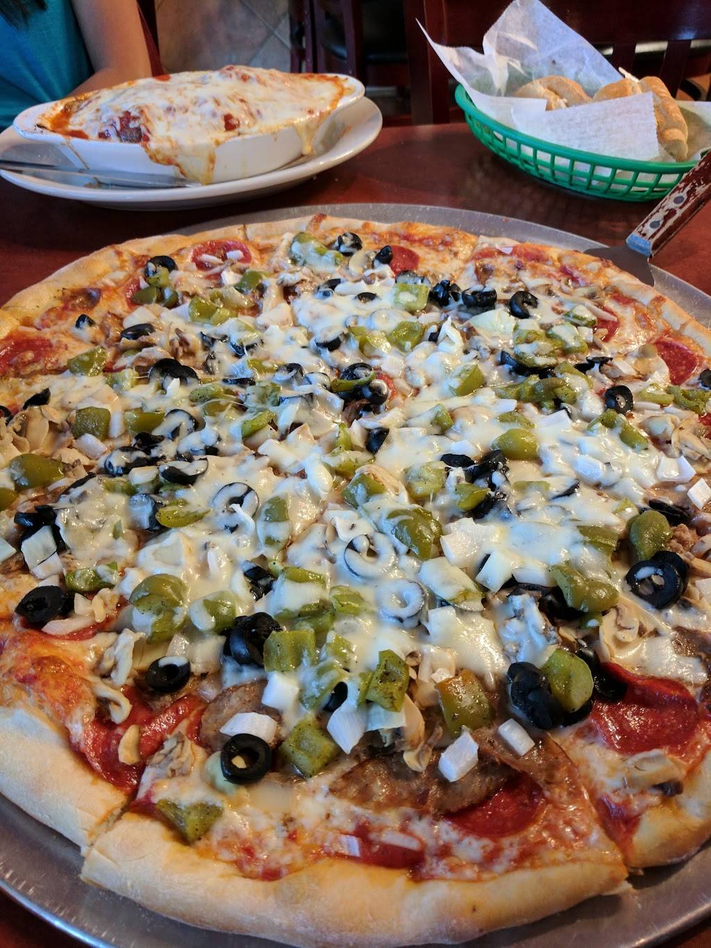 Due Amici Pizza | restaurant | 5346 Prosperity Church Rd, Charlotte, NC 28269, USA | 7049481999 OR +1 704-948-1999