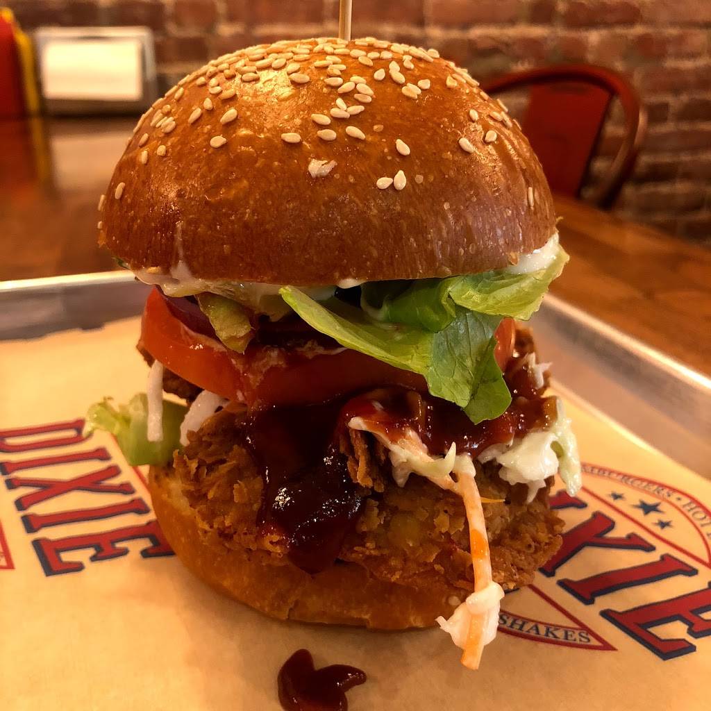 Dixie BBQ | restaurant | 1316 Avenue J, Brooklyn, NY 11230, USA | 3475871068 OR +1 347-587-1068