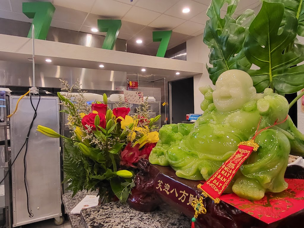 Pho Le 777 | restaurant | 6257 N McCormick Blvd, Chicago, IL 60659, USA | 7739426630 OR +1 773-942-6630