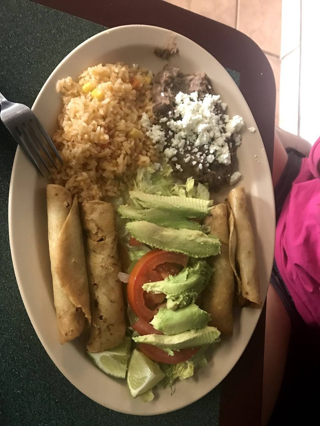 El Rey De Oros | restaurant | 2002 E Fletcher Ave, Tampa, FL 33612, USA | 8139779351 OR +1 813-977-9351