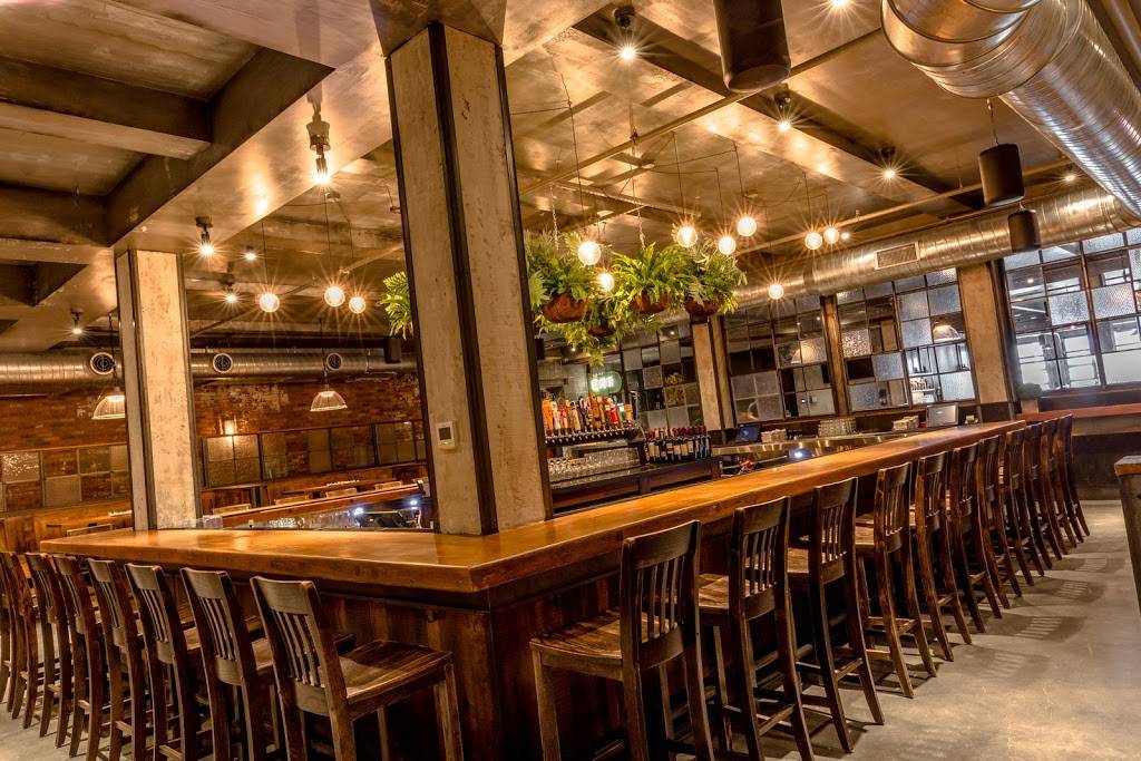 The Broadway | restaurant | 726 E Broadway, Boston, MA 02127, USA | 6173076480 OR +1 617-307-6480