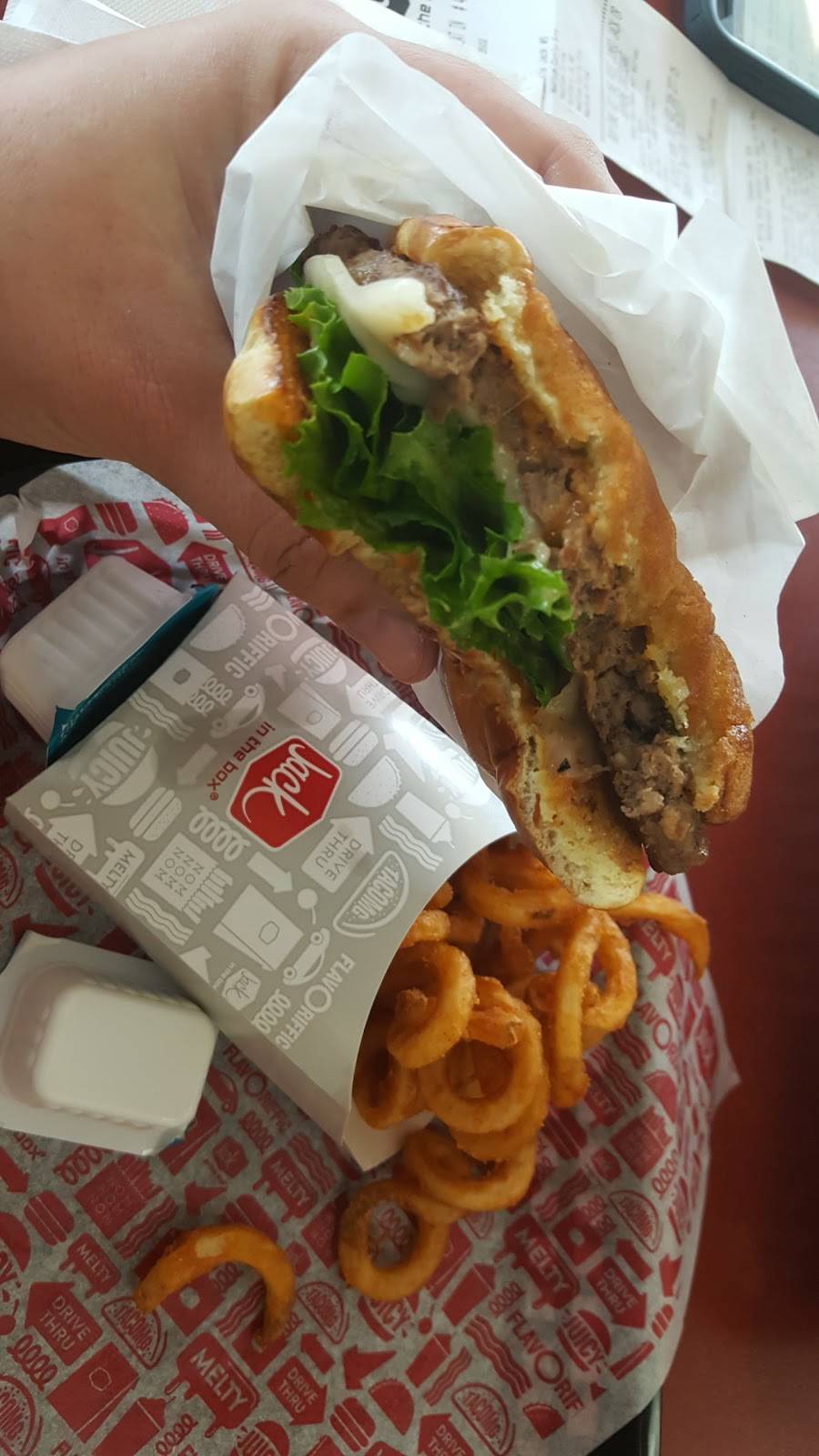 Jack in the Box | restaurant | 2117 W Main St, Durant, OK 74701, USA | 5809313502 OR +1 580-931-3502