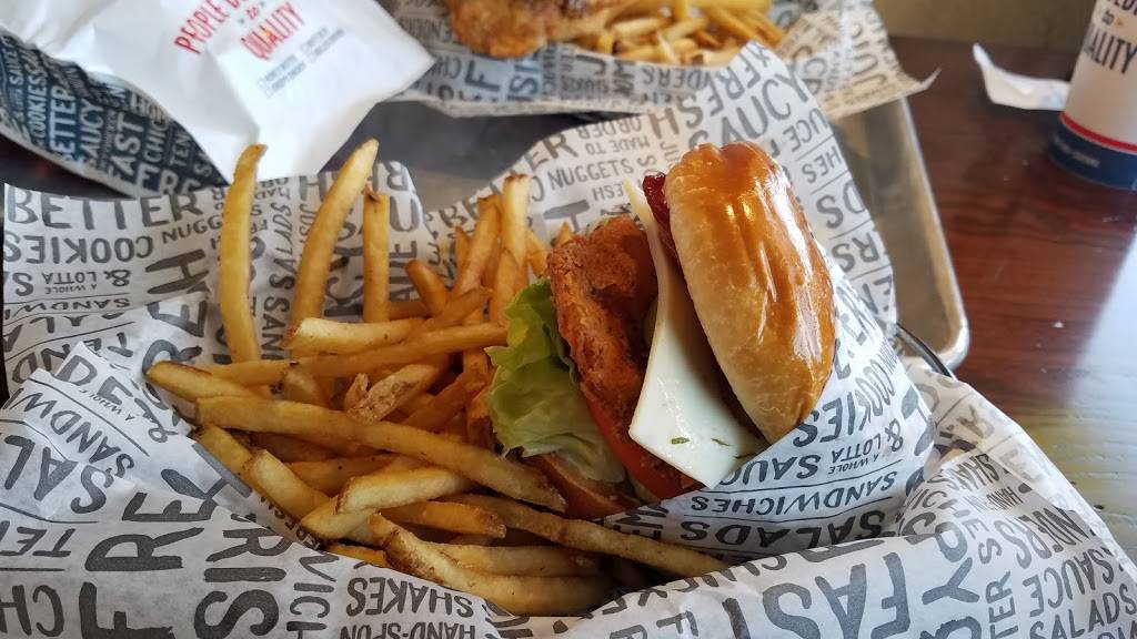 PDQ Restaurant | restaurant | 1320 N Meacham Rd, Schaumburg, IL 60173, USA | 8479473148 OR +1 847-947-3148