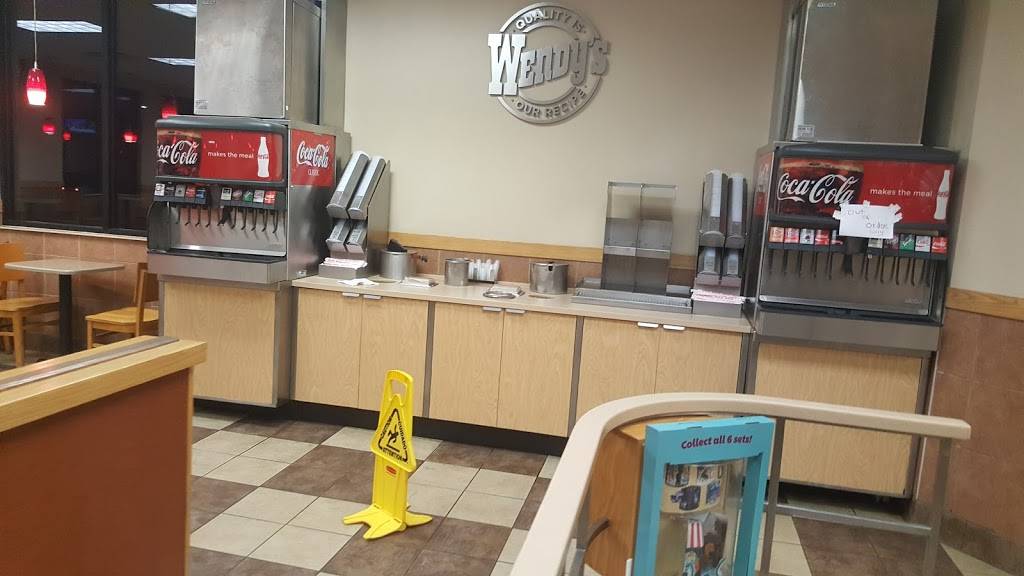 Wendys | restaurant | 9600 Longstreet Rd, Willis, TX 77318, USA | 9368568078 OR +1 936-856-8078