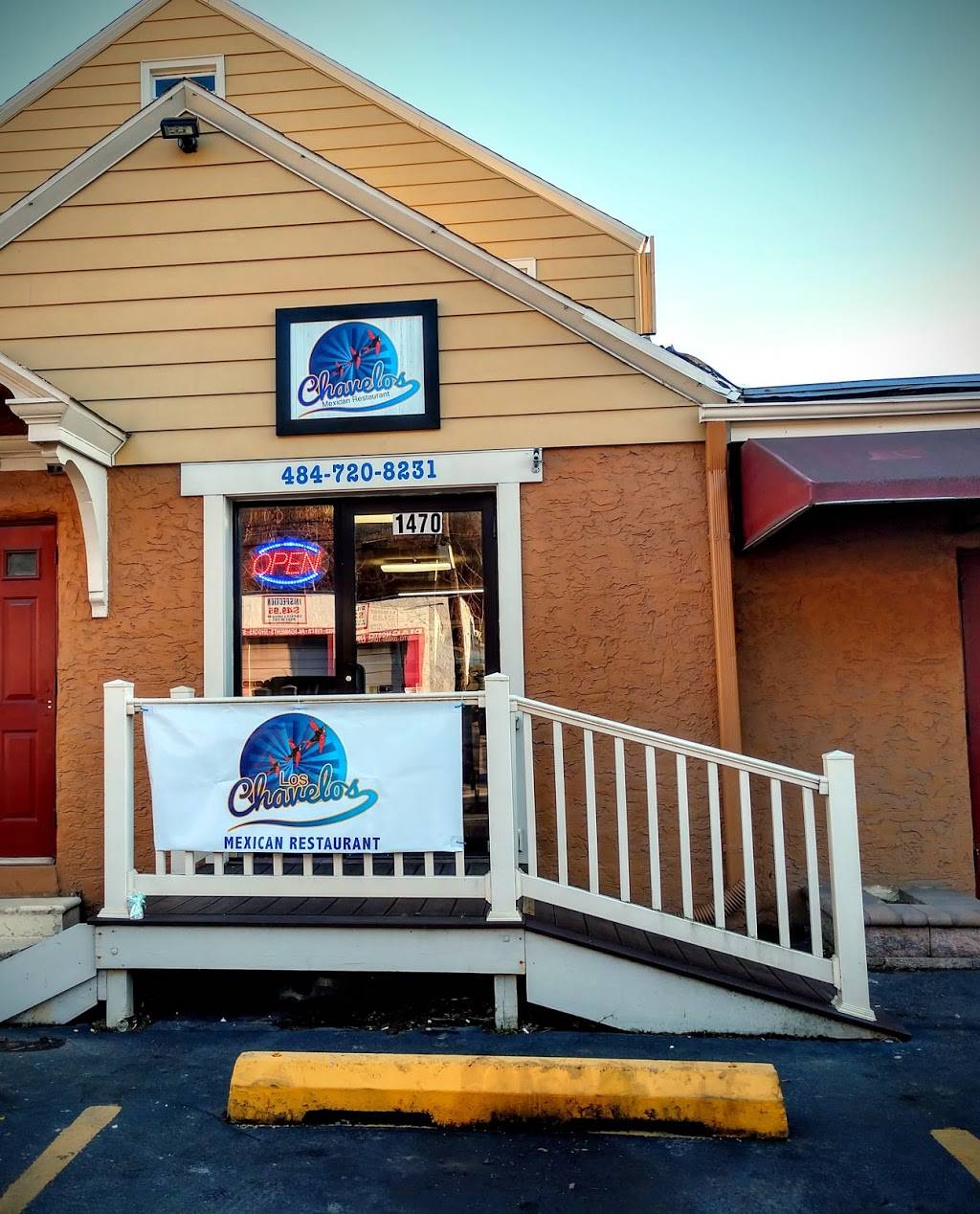 Chavelos Mexican Restaurant | restaurant | 1470 Baltimore Pike, Toughkenamon, PA 19374, USA | 4847208231 OR +1 484-720-8231