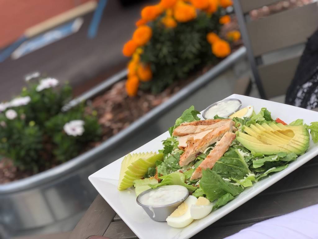 Griggsbys Station | restaurant | 101 W Main St, Greenfield, IN 46140, USA | 3174777217 OR +1 317-477-7217