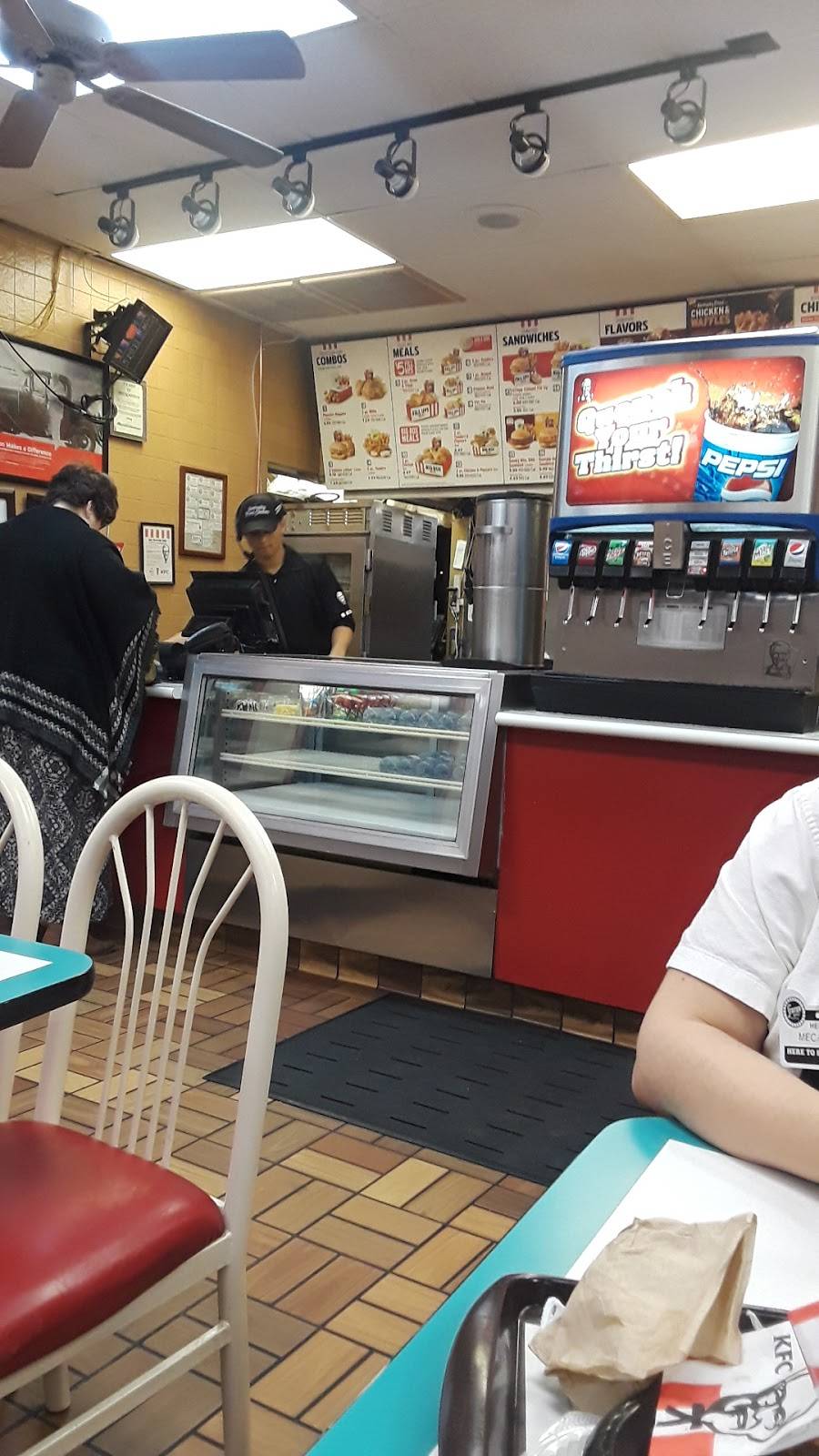 KFC | restaurant | 13947 Palm Dr, Desert Hot Springs, CA 92240, USA | 7603297252 OR +1 760-329-7252