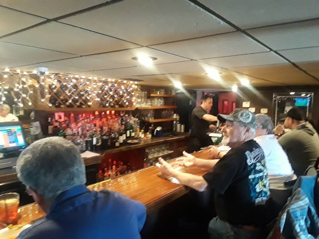 Salvatores | restaurant | 12801 E US Hwy 40, Independence, MO 64055, USA | 8167372400 OR +1 816-737-2400