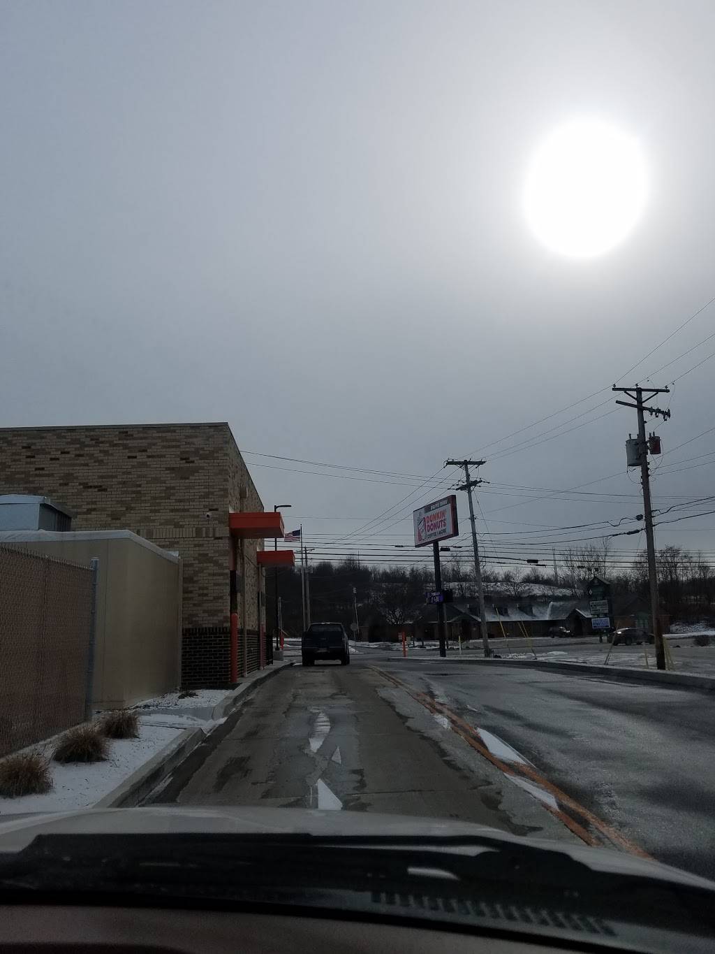 Dunkin | bakery | 15679 OH-170, East Liverpool, OH 43920, USA | 3303832867 OR +1 330-383-2867