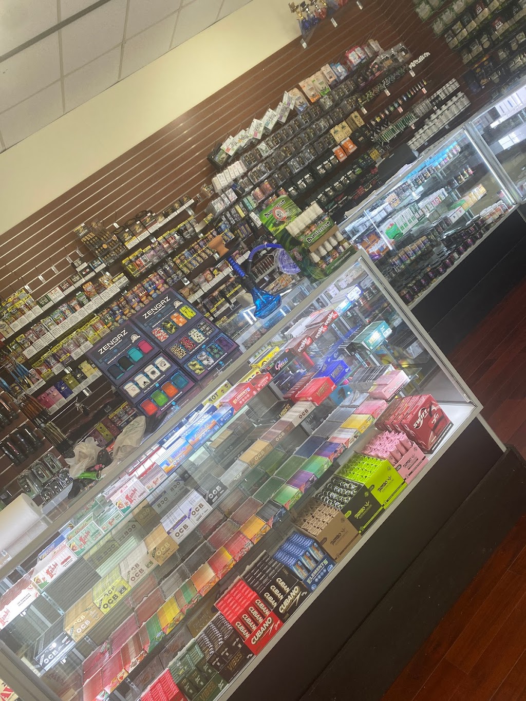 TOBACCO KING & VAPE KING OF GLASS, HOOKAH, CIGAR AND NOVELTY | meal takeaway | 3104 Duke St, Alexandria, VA 22314, USA | 7035677897 OR +1 703-567-7897