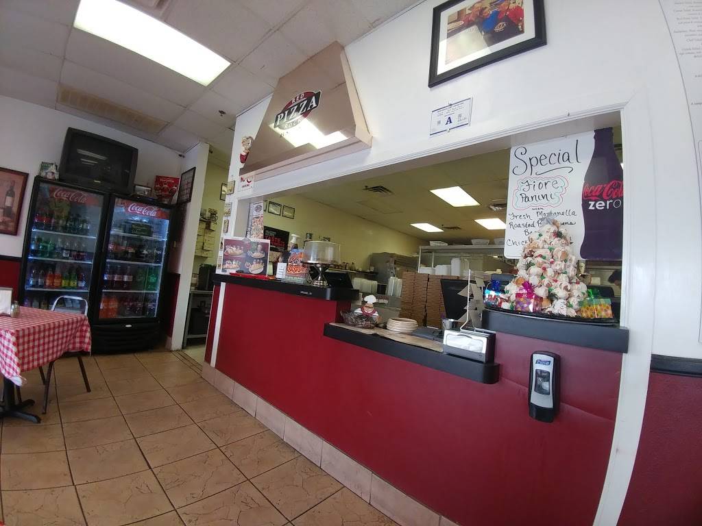 Red Rock Pizza | meal delivery | Red Rock Pizza, 8455 W Lake Mead Blvd, Las Vegas, NV 89128, USA | 7023040400 OR +1 702-304-0400