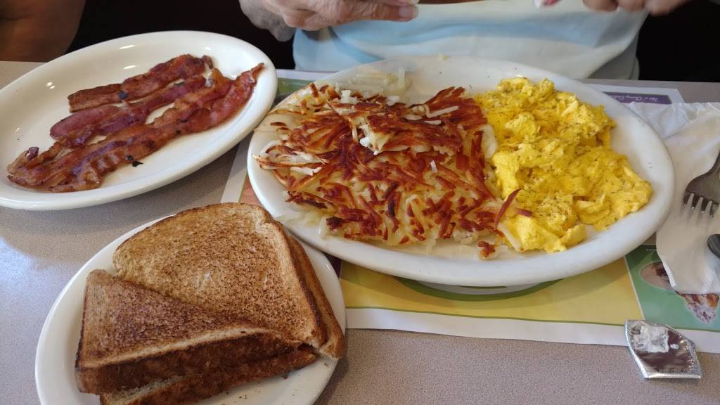 Rams Horn Restaurant | restaurant | 15544 Southfield Rd, Allen Park, MI 48101, USA | 3139287500 OR +1 313-928-7500