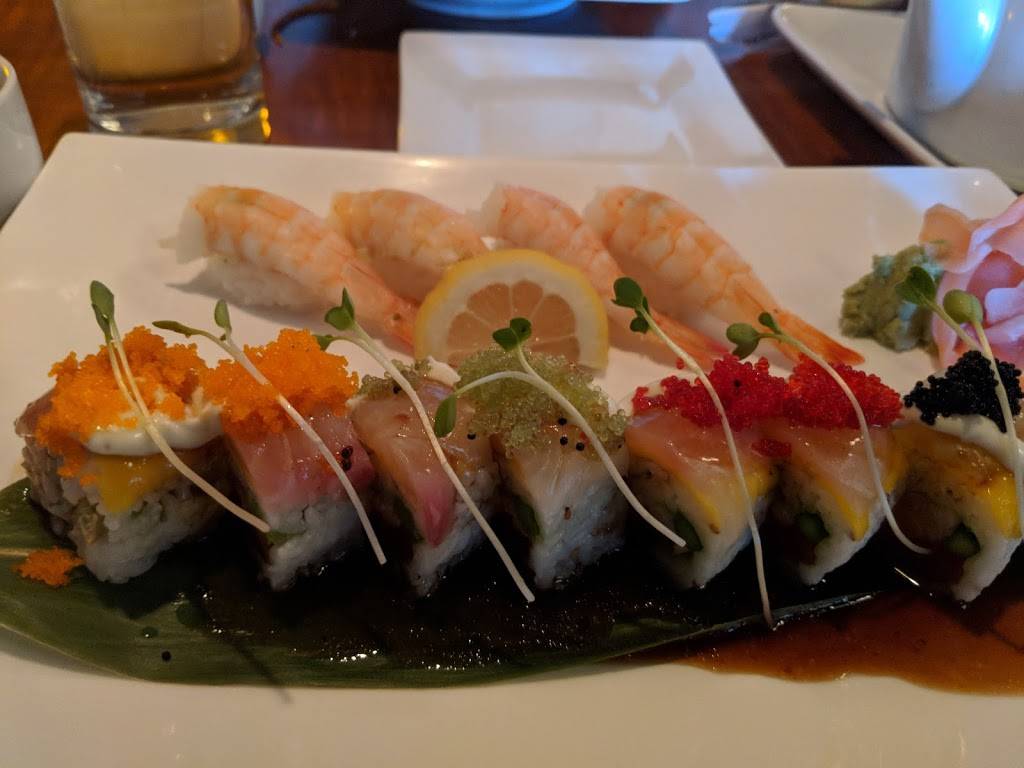 Sushi Nest | restaurant | 142 N York St, Elmhurst, IL 60126, USA | 6308335088 OR +1 630-833-5088