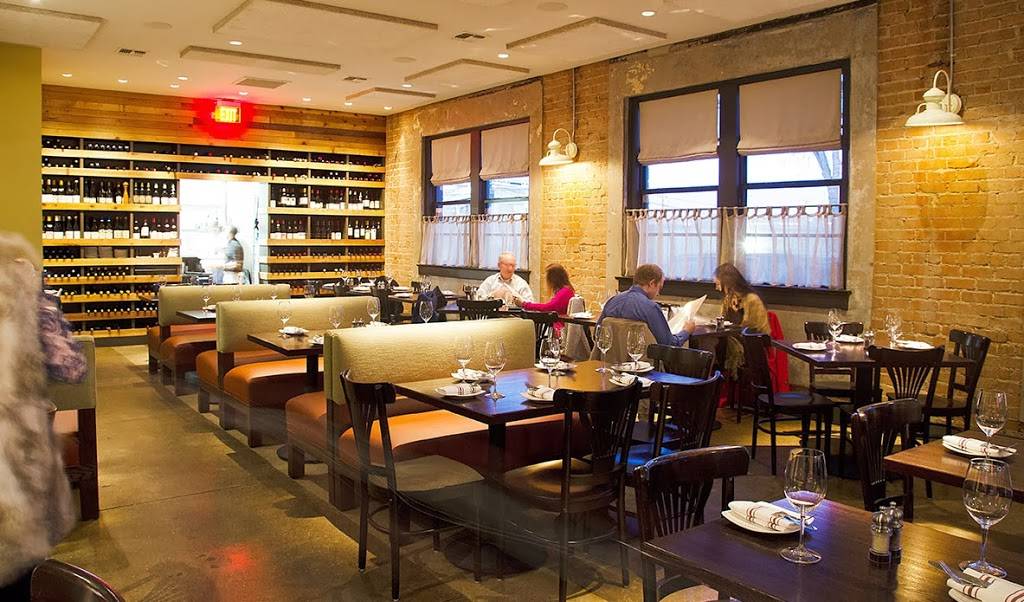 Boulevardier | restaurant | 408 N Bishop Ave #108, Dallas, TX 75208, USA | 2149421828 OR +1 214-942-1828