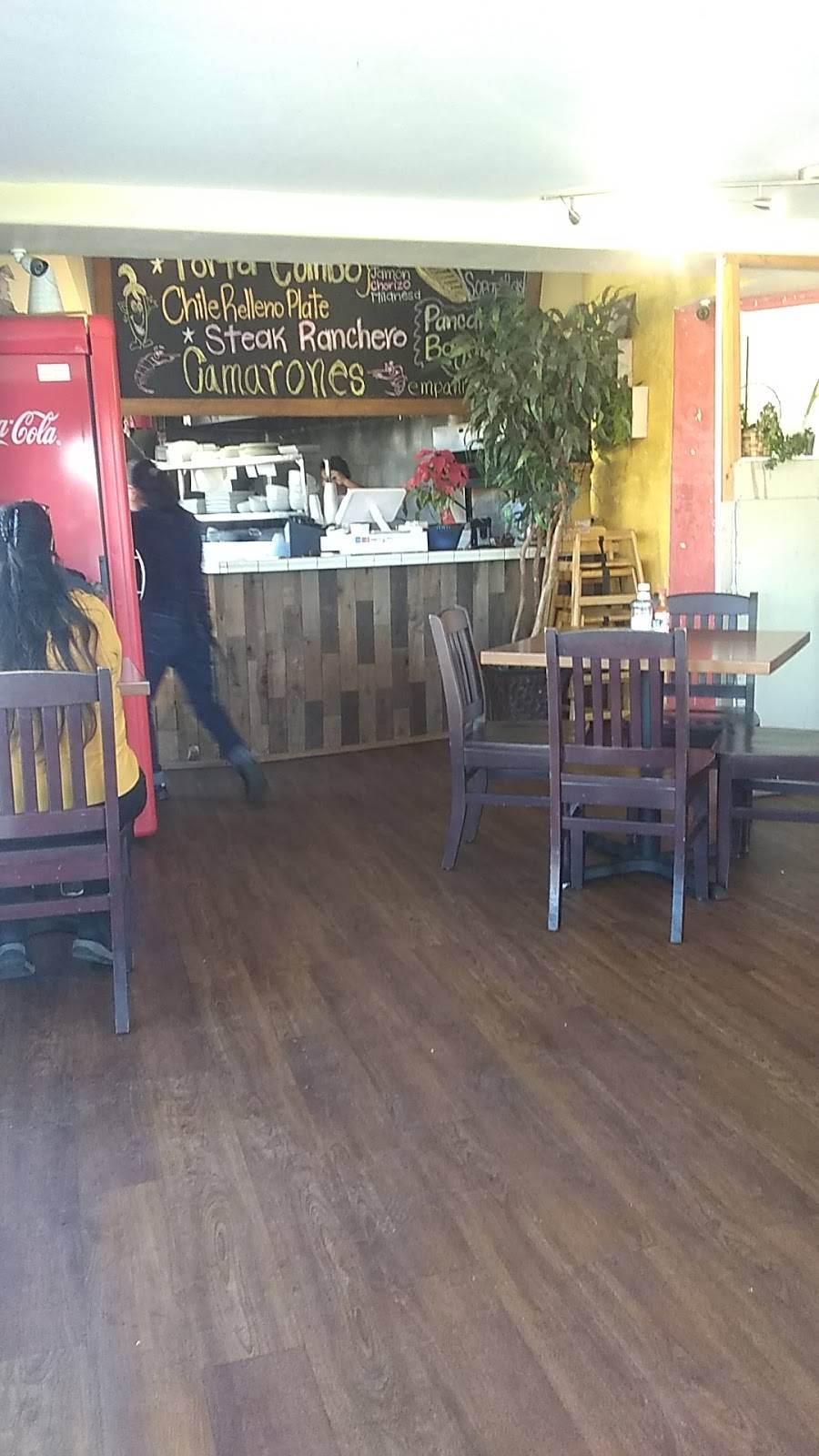 El Rincon Restaurant | restaurant | 119 W San Ysidro Blvd, San Ysidro, CA 92173, USA | 6192070079 OR +1 619-207-0079