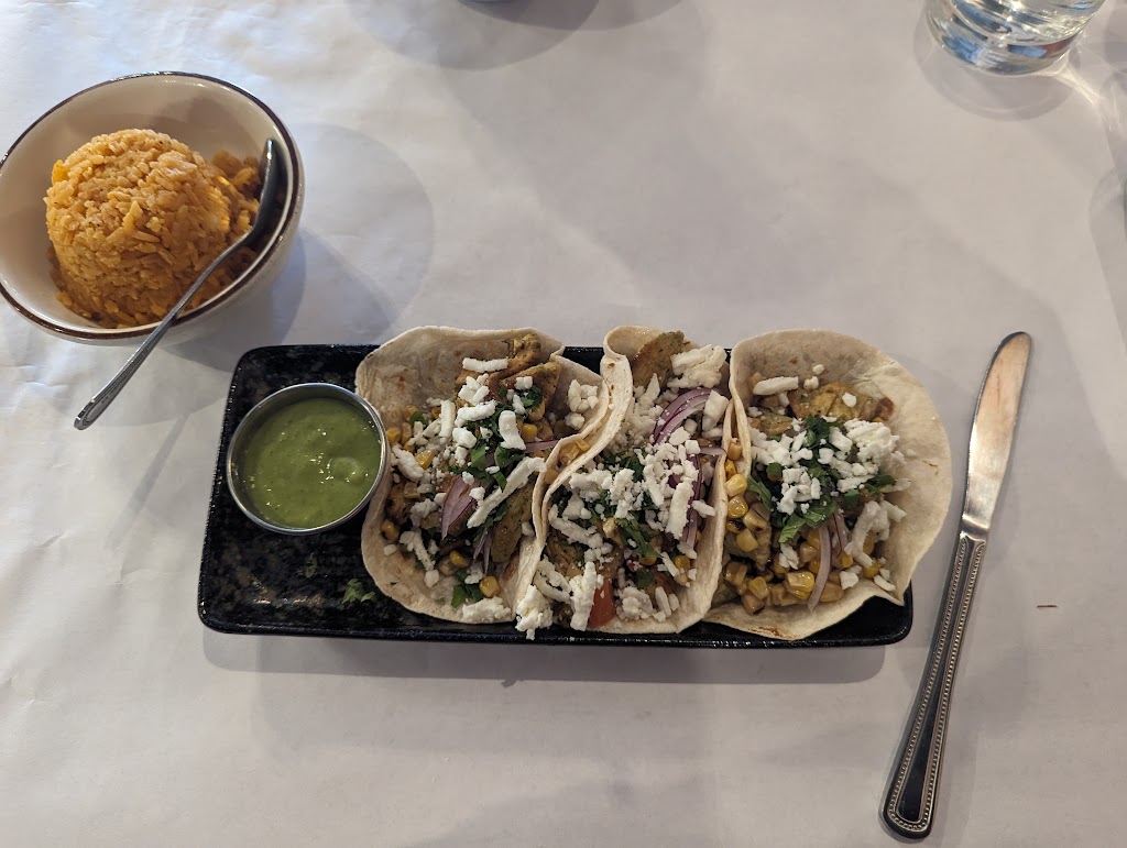 Veleros Mexican Cuisine | restaurant | 116 N Main St, Crown Point, IN 46307, USA | 2192132367 OR +1 219-213-2367