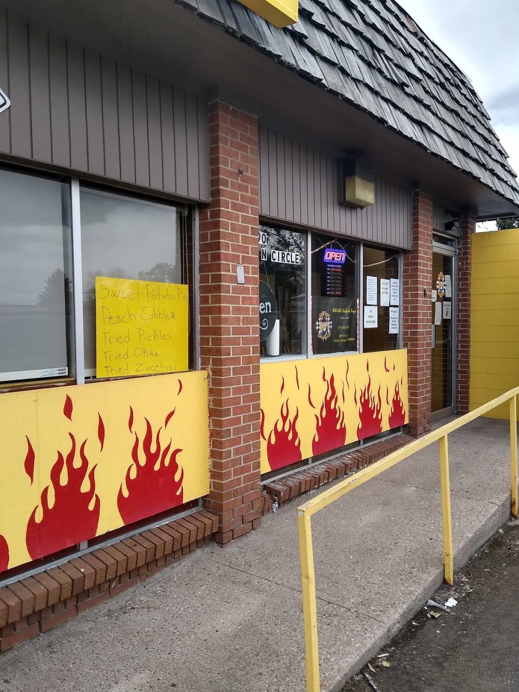 Wild Bills Buffalo Wings | restaurant | 390 N Circle Dr, Colorado Springs, CO 80909, USA | 7193445062 OR +1 719-344-5062