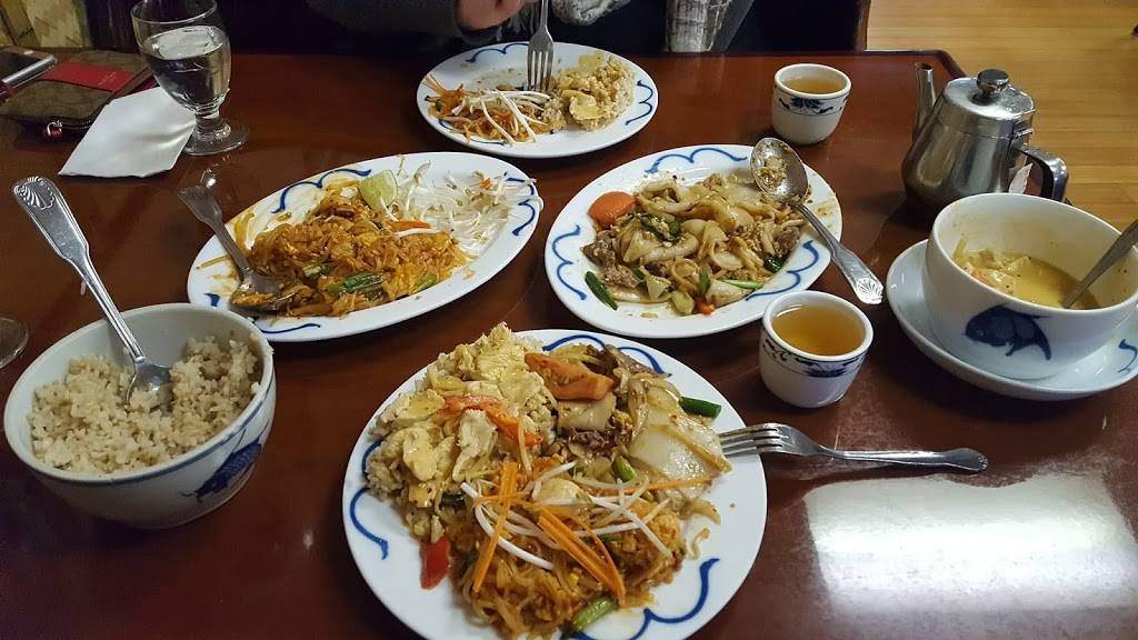 Five Sisters Thai Cuisine | restaurant | 14252 SE 176th St, Renton, WA 98058, USA | 4257934990 OR +1 425-793-4990