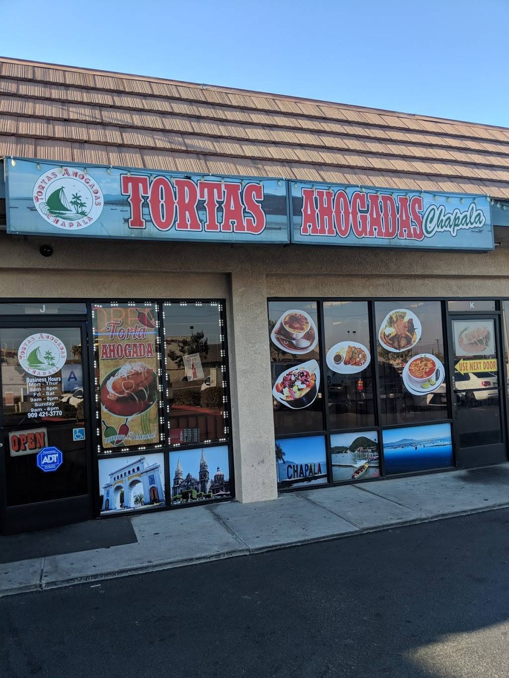 Tortas Ahogadas Chapala | restaurant | 402 E Foothill Blvd, Rialto, CA 92376, USA | 9094213770 OR +1 909-421-3770