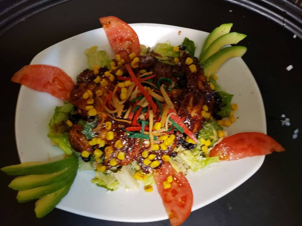 Don Gus | restaurant | 1324 W Ave I, Lancaster, CA 93534, USA | 6615828118 OR +1 661-582-8118