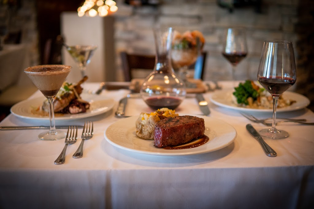 Stoneys Steakhouse | restaurant | 403 Bayfront Pl, Naples, FL 34102, USA | 2394359353 OR +1 239-435-9353