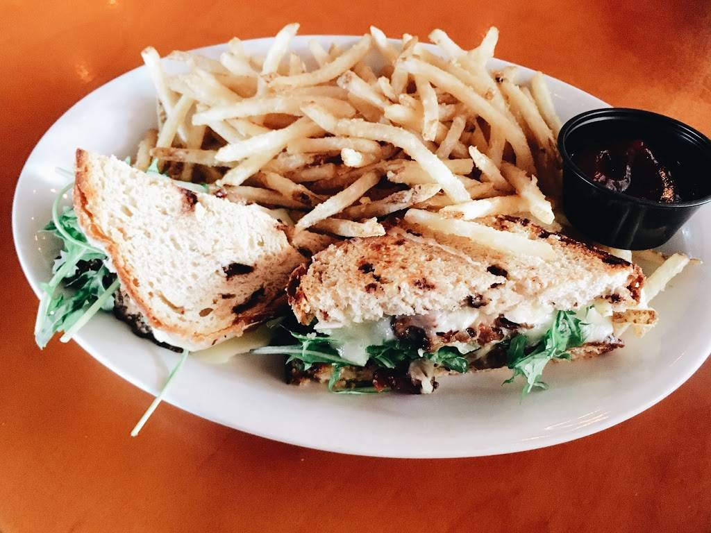 Perfect Pear Bistro | restaurant | 603 W University Dr, Tempe, AZ 85281, USA | 4809667327 OR +1 480-966-7327