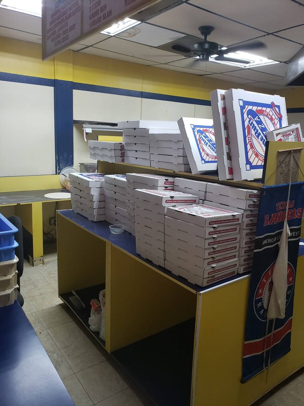 Home Run Pizza | restaurant | 718 W Jefferson Blvd, Dallas, TX 75208, USA | 2149469761 OR +1 214-946-9761