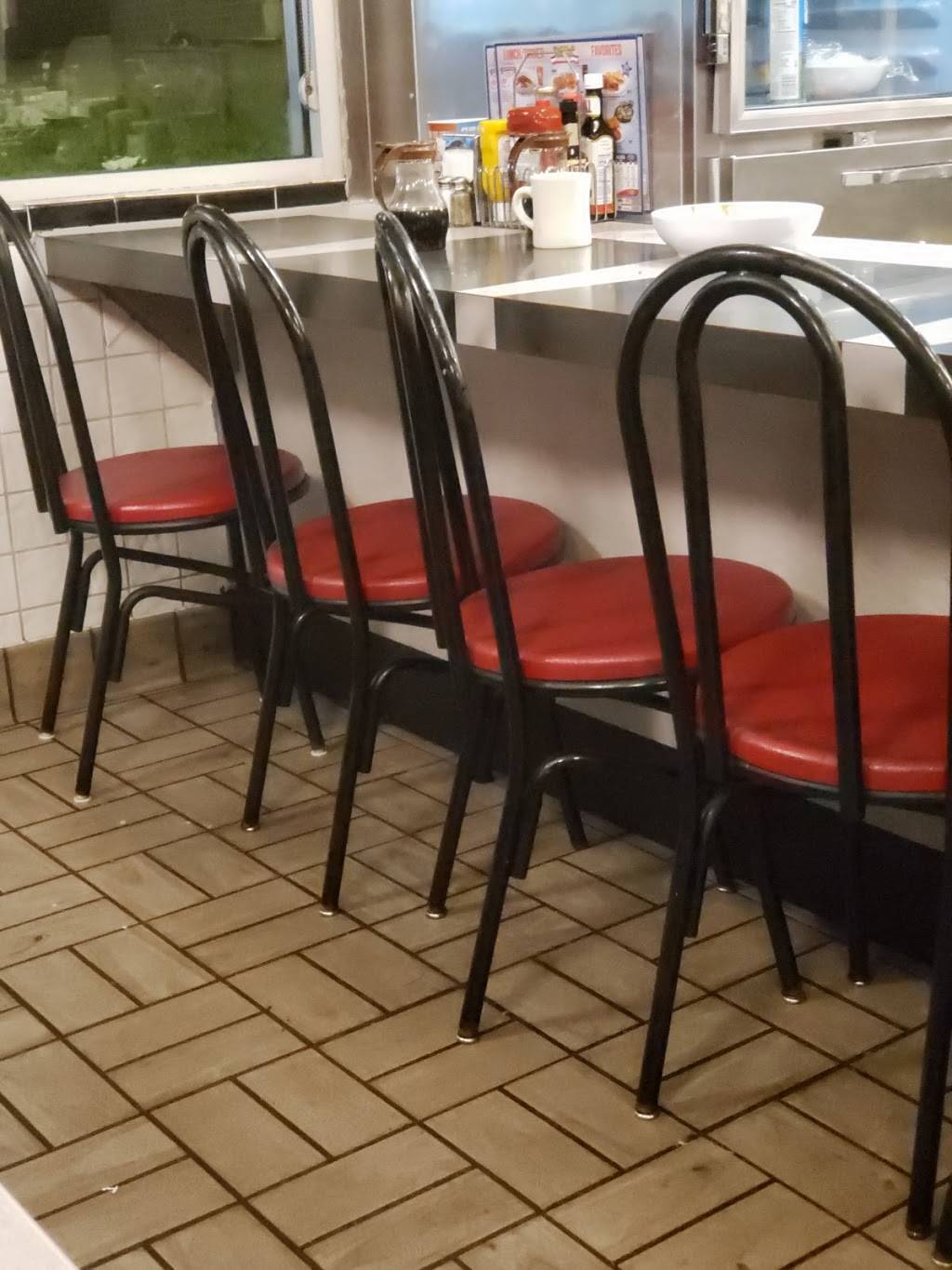 Waffle House | meal takeaway | 1848 Decherd Blvd, Decherd, TN 37324, USA | 9319624682 OR +1 931-962-4682