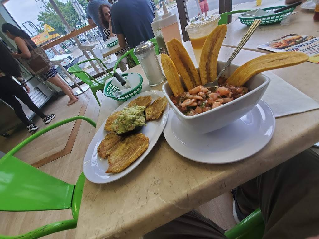 Bellas Bakery & Cafe | bakery | 1389 Hempstead Turnpike, Elmont, NY 11003, USA | 5165026442 OR +1 516-502-6442