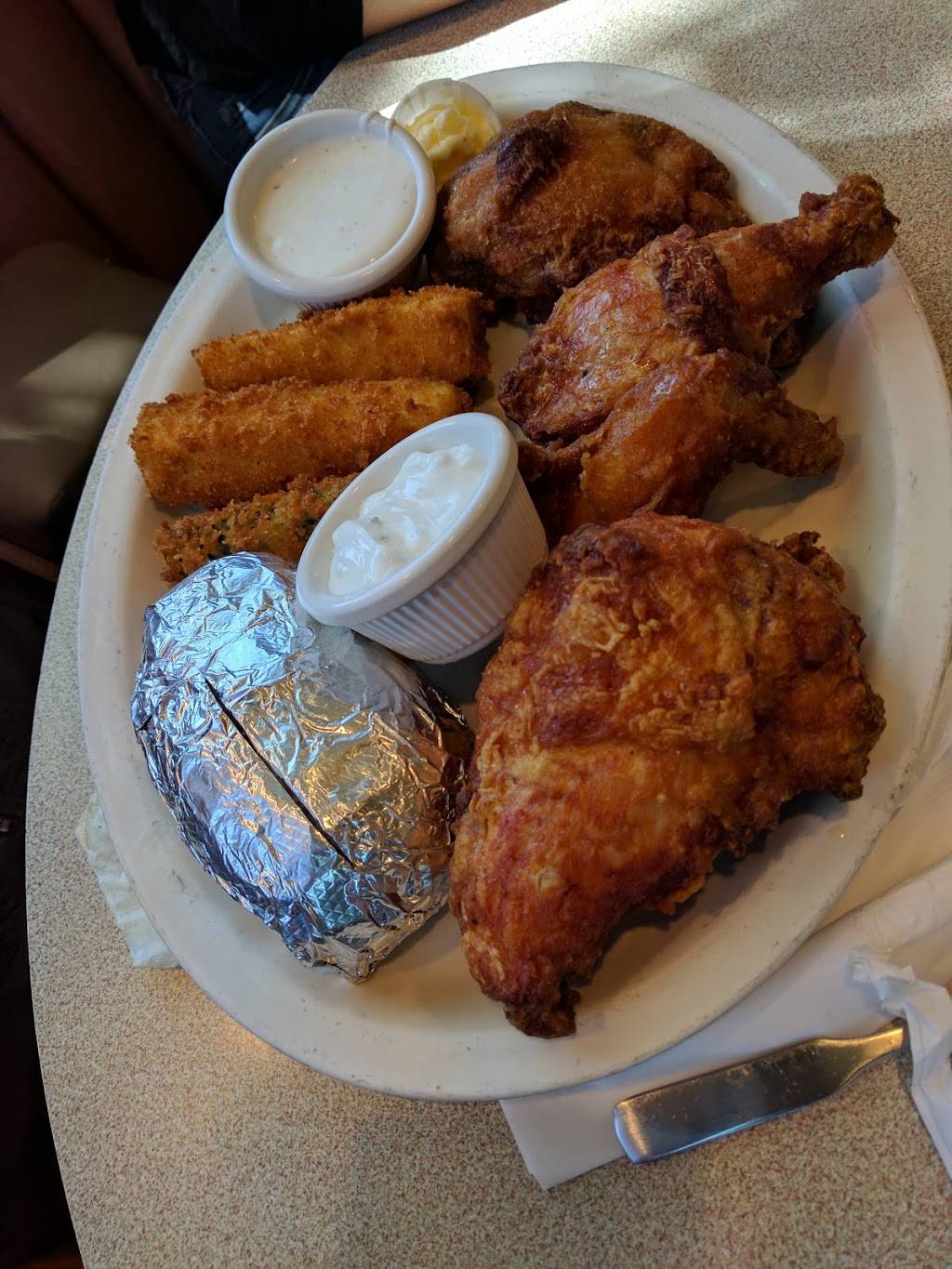 Spires Restaurant | restaurant | 15733 Hawthorne Blvd, Lawndale, CA 90260, USA | 3106449593 OR +1 310-644-9593