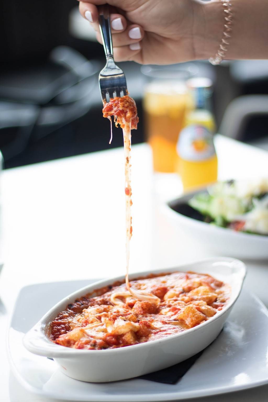 Pomo Pizza - Biltmore | restaurant | 2502 E Camelback Rd STE A&B, Phoenix, AZ 85016, USA | 6029545278 OR +1 602-954-5278