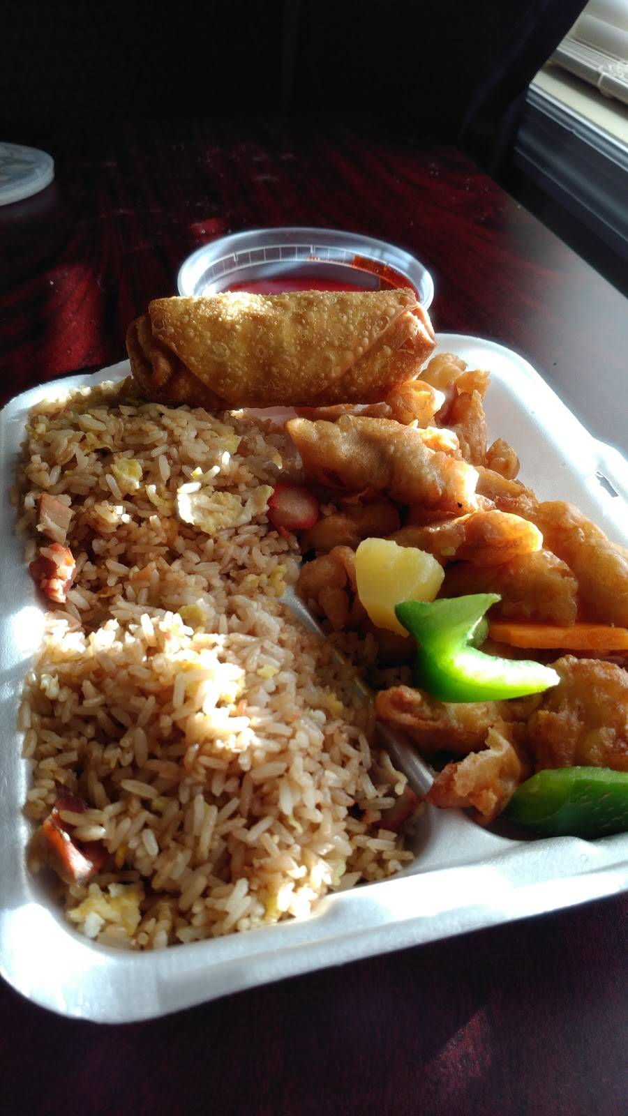 Mr King | restaurant | 471 NE 1st Terrace, Crystal River, FL 34429, USA | 3525642488 OR +1 352-564-2488