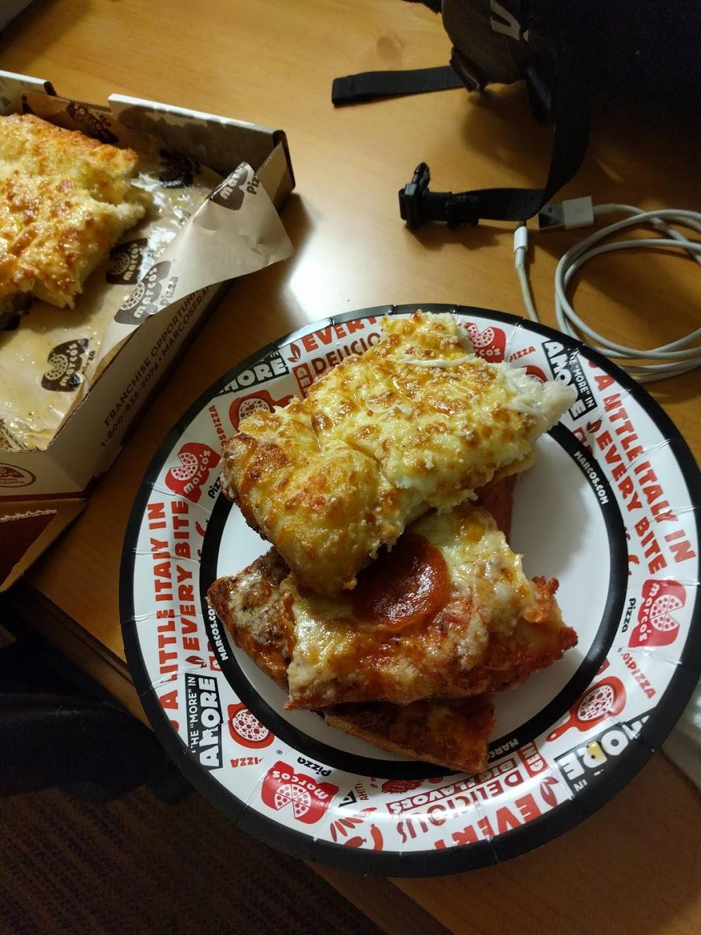 Marcos Pizza | meal delivery | 24335 Chagrin Blvd, Beachwood, OH 44122, USA | 2168314000 OR +1 216-831-4000