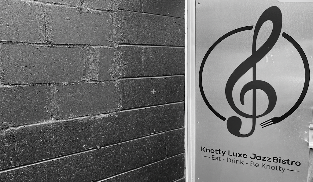 Knotty Luxe | restaurant | 3442 W 159th St, Markham, IL 60428, USA | 8555668891 OR +1 855-566-8891