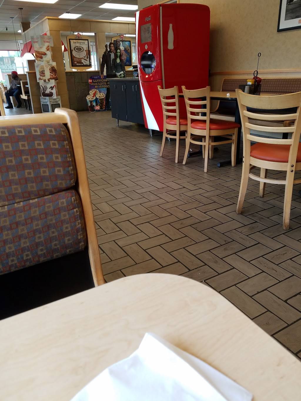 Dairy Queen | restaurant | 648 State St, New Albany, IN 47150, USA | 8129440247 OR +1 812-944-0247