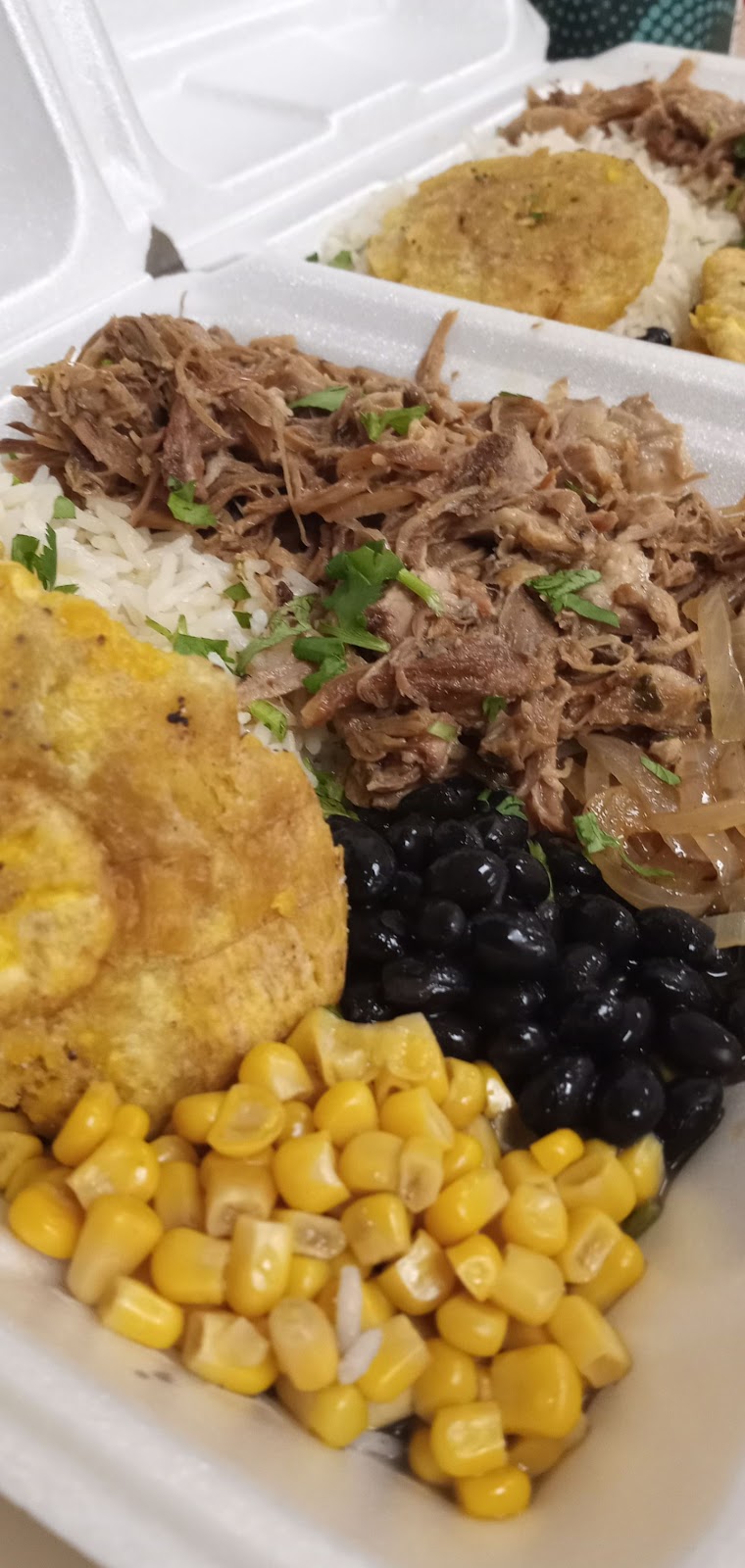 Simons Caribbean Cafe | restaurant | 425 North Dr, Melbourne, FL 32934, USA | 3213458328 OR +1 321-345-8328