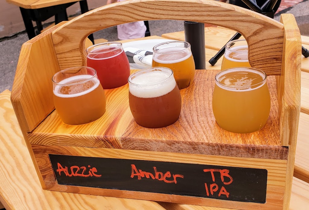 HopSide Brewery | restaurant | 129 W Chisholm St, Alpena, MI 49707, USA | 9893401280 OR +1 989-340-1280