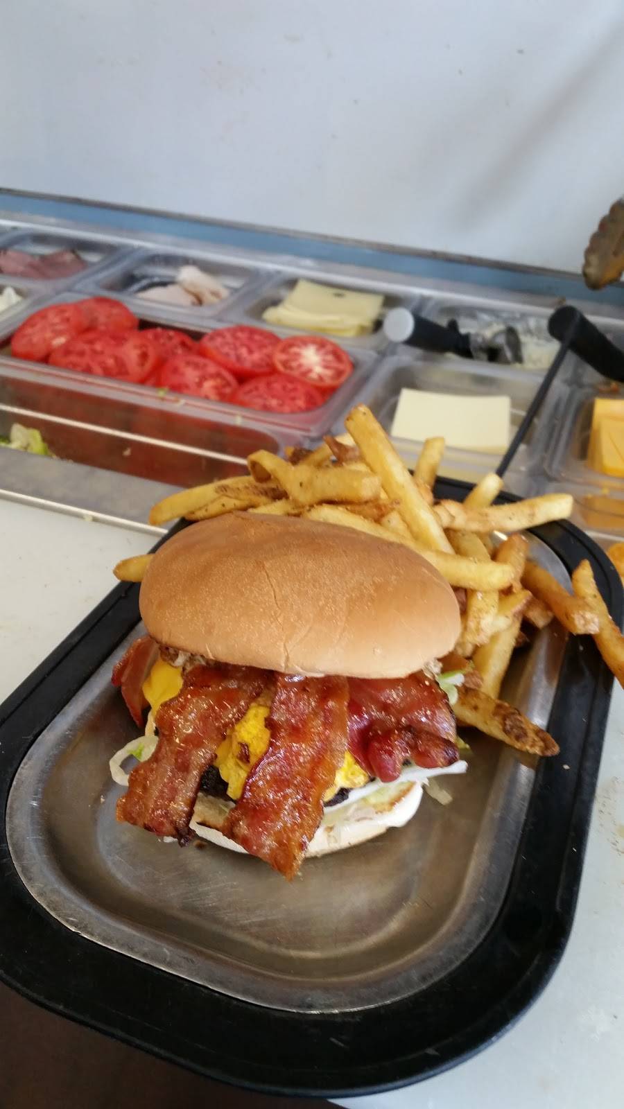 Kingsman Restaurant | restaurant | 936 Axtell Dr, Cayce, SC 29033, USA | 8037968622 OR +1 803-796-8622