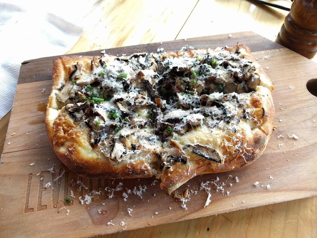 Levetto | restaurant | 15975 Bayview Ave #5, Aurora, ON L4G 0S3, Canada | 6474781011 OR +1 647-478-1011