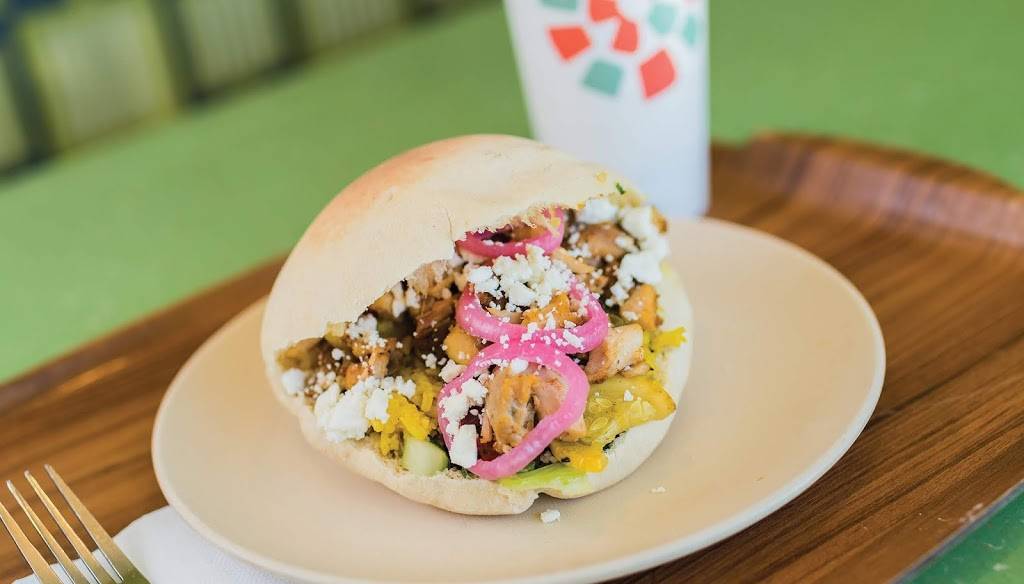 Garbanzo Mediterranean Fresh | restaurant | 5846 S Wadsworth Blvd #3300, Littleton, CO 80123, USA | 7209490786 OR +1 720-949-0786