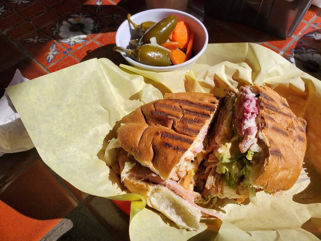 Wendys Tortas Montebello | restaurant | 2551 W Beverly Blvd, Montebello, CA 90640, USA | 3236760166 OR +1 323-676-0166