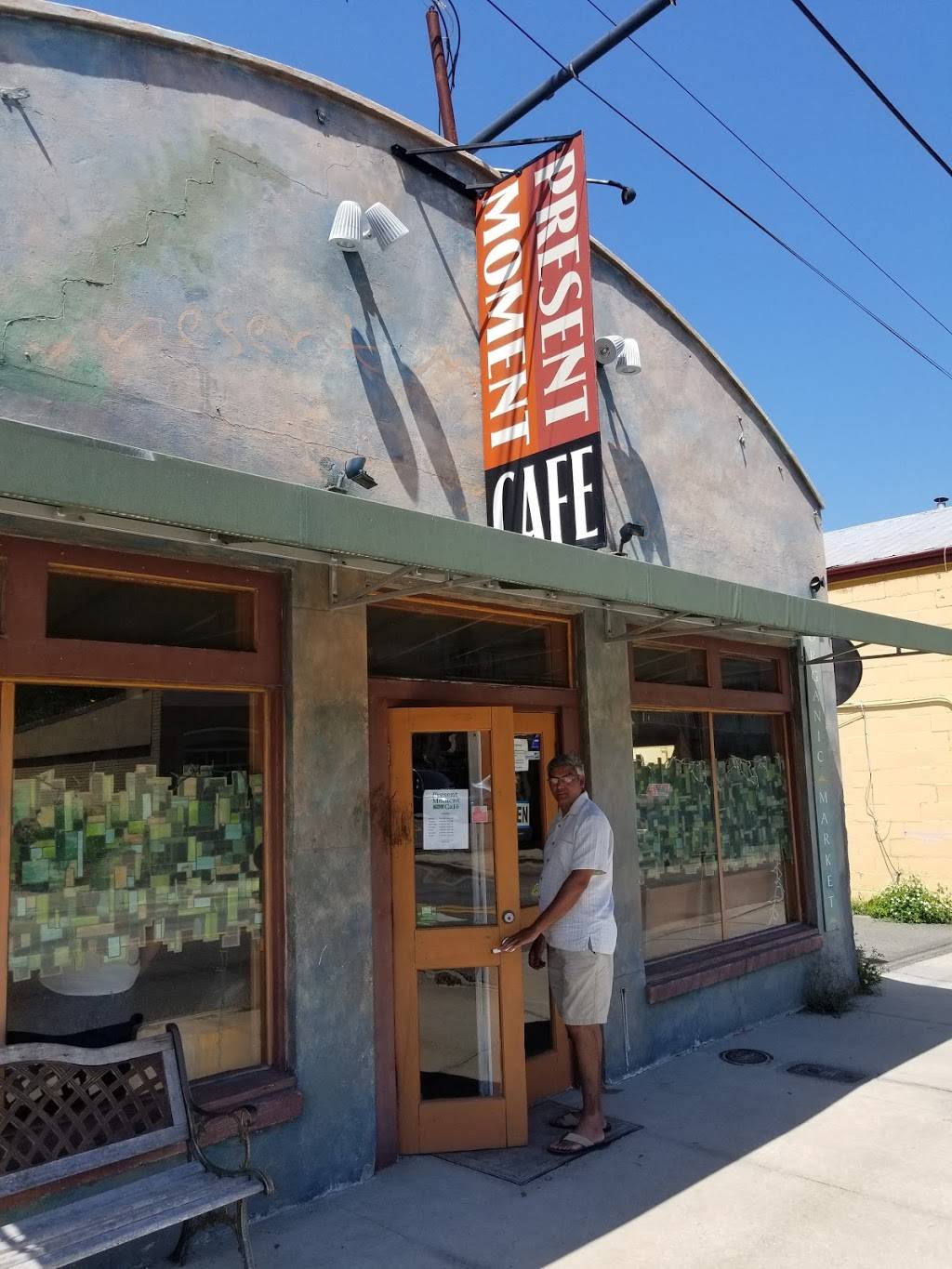 Present Moment Cafe | cafe | 226 W King St, St. Augustine, FL 32084, USA | 9048274499 OR +1 904-827-4499