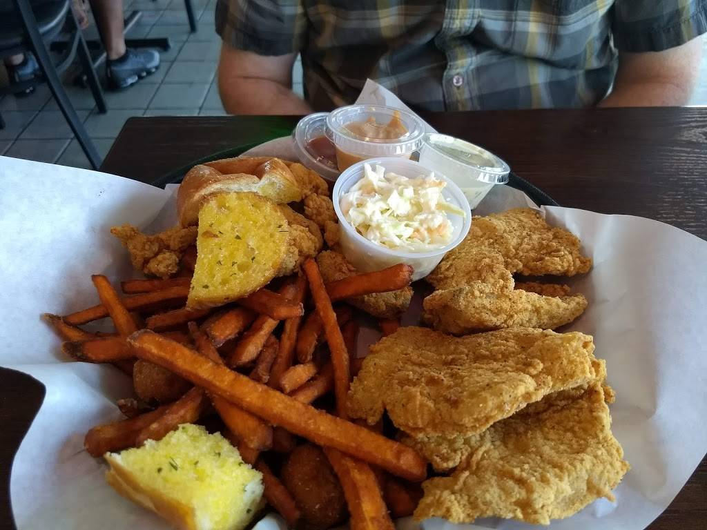 Henrys Crab Shack | restaurant | 901 W Spring Creek Pkwy, Plano, TX 75023, USA | 4697822831 OR +1 469-782-2831