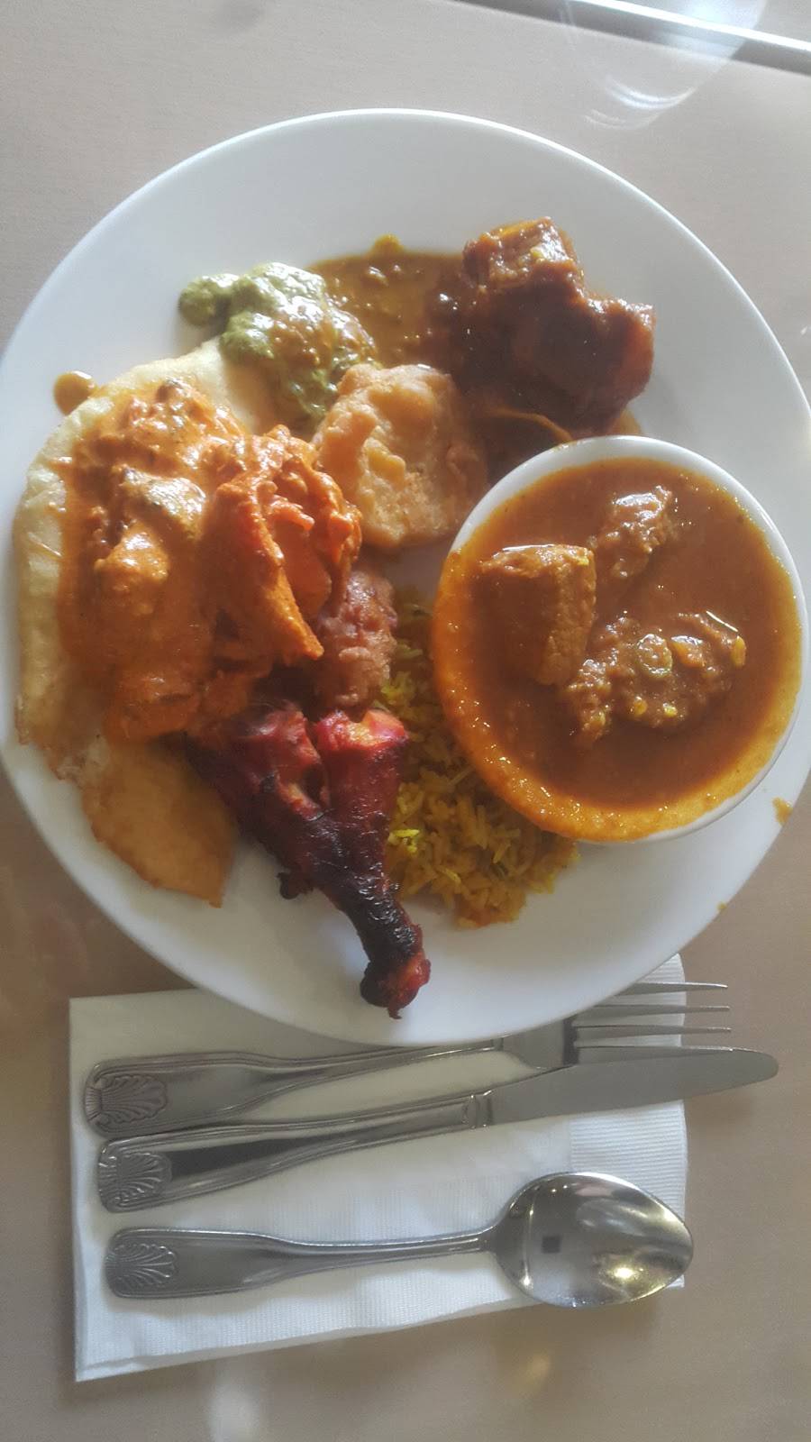 East West Junction Restaurant | restaurant | 4401 47th Ave, Sacramento, CA 95824, USA | 9164211299 OR +1 916-421-1299