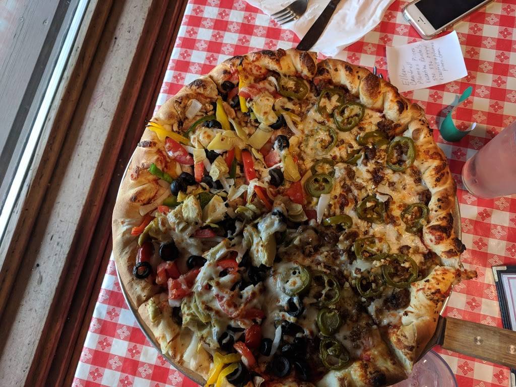 Gumbas Pizzeria & Grill | restaurant | 350 Bonta, Blairsden, CA 96103, USA | 5308361212 OR +1 530-836-1212