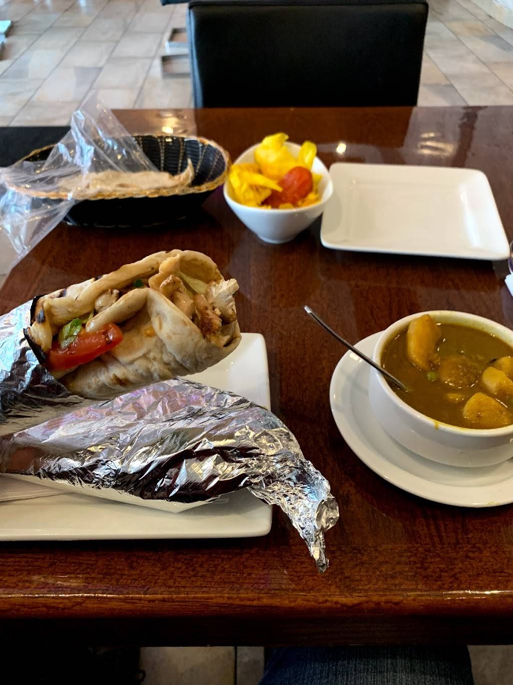 Windsor palace restaurant | restaurant | 12 Amy Croft Dr, Windsor, ON N9K 0A1, Canada | 5199792555 OR +1 519-979-2555