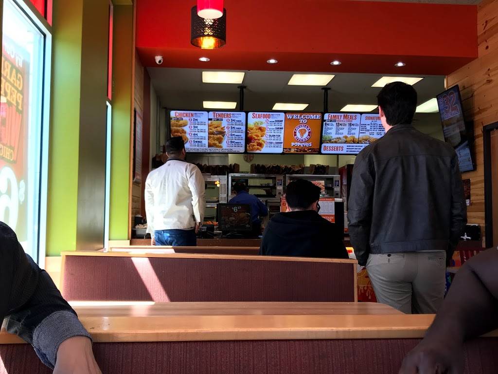 Popeyes® Louisiana Kitchen | restaurant | 111 Times Ave, Thornhill, ON L3T 0A2, Canada | 9055978588 OR +1 905-597-8588