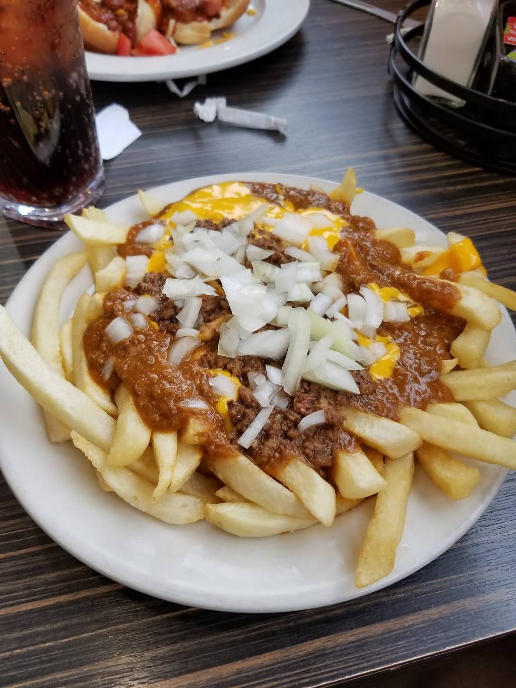 Onassis Coney Island Inc | restaurant | 1501 Michigan Ave, Detroit, MI 48216, USA | 3132229999 OR +1 313-222-9999