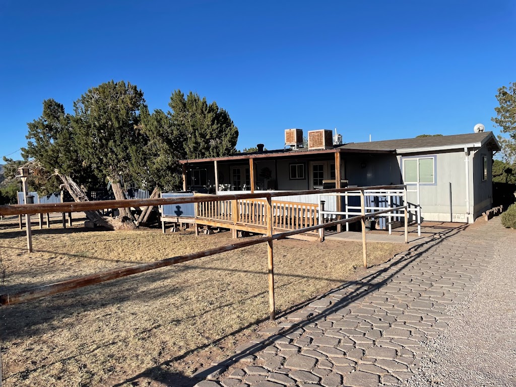 Nuckleweed Place | restaurant | 526 Laborcita Canyon Rd, La Luz, NM 88337, USA | 5754340000 OR +1 575-434-0000