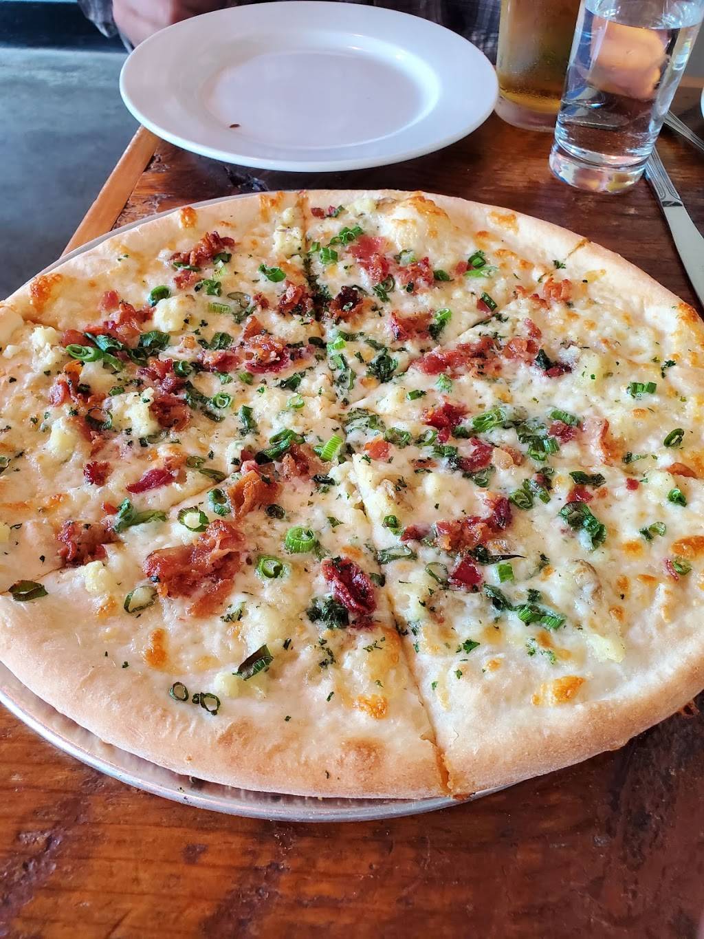 OTTO | restaurant | 159 Cottage Rd, South Portland, ME 04106, USA | 2075173051 OR +1 207-517-3051